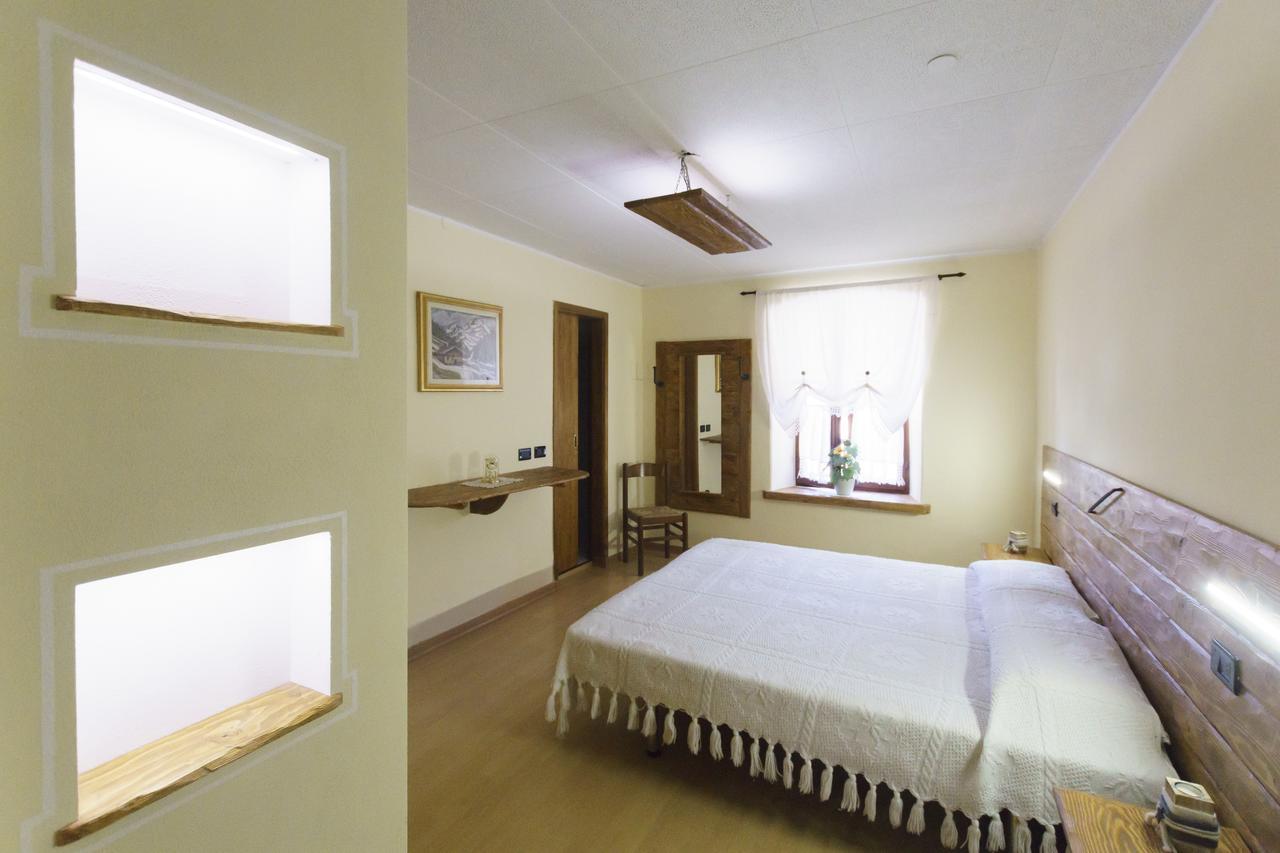 Albergo Roncone מראה חיצוני תמונה