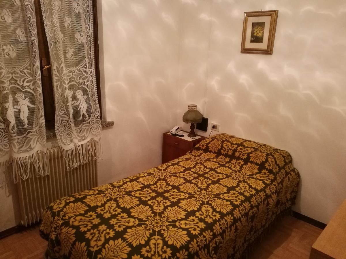 Albergo Roncone מראה חיצוני תמונה
